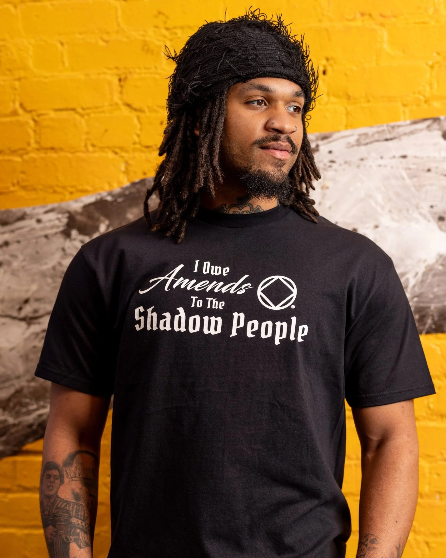 I Owe Amends To The Shadow People / Black Crew Neck / T Shirt