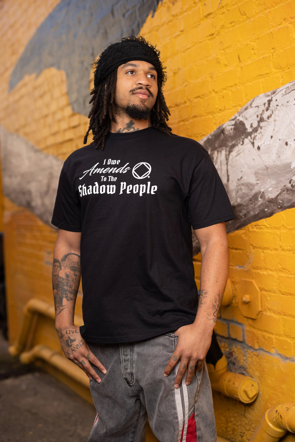 I Owe Amends To The Shadow People / Black Crew Neck / T Shirt