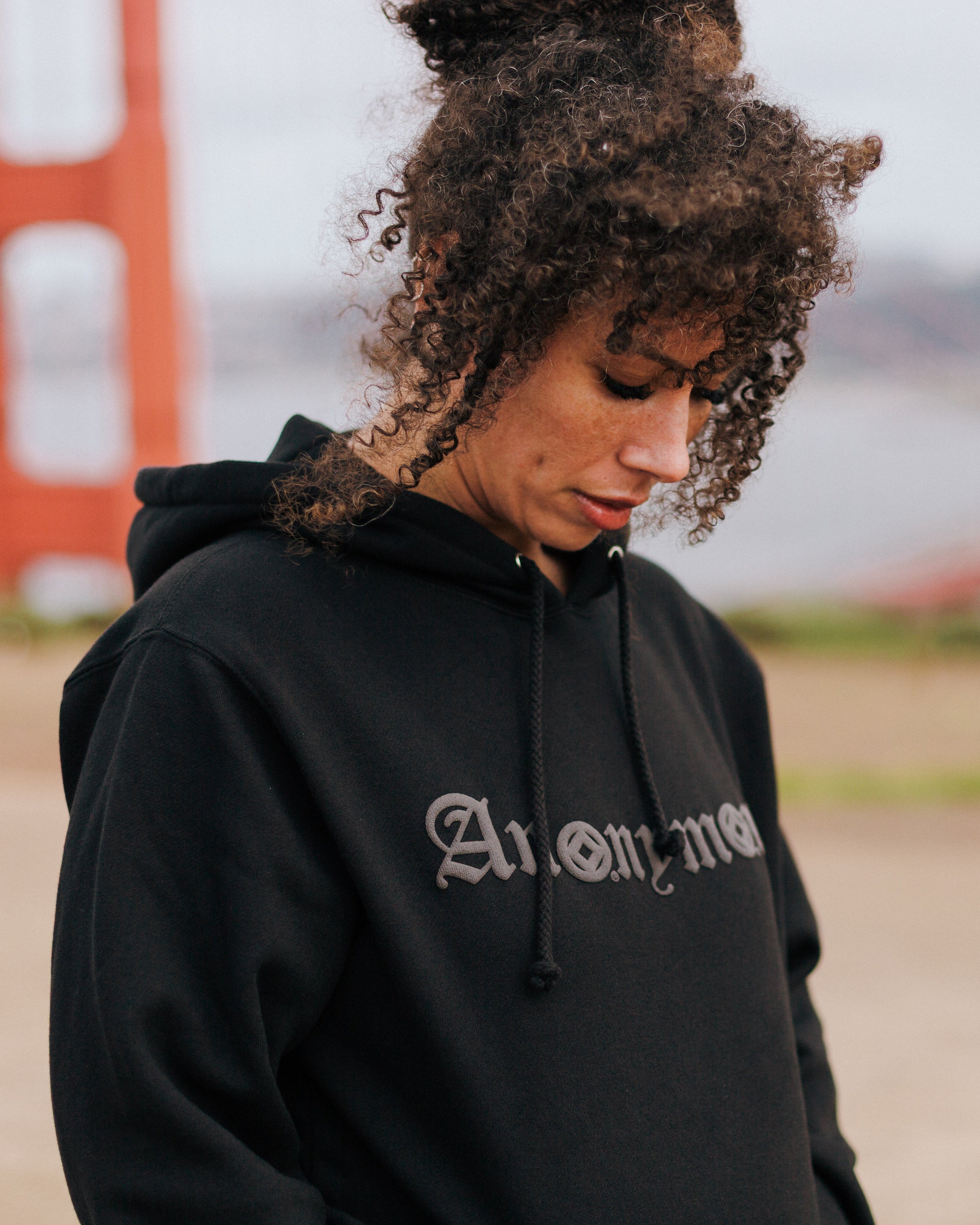 Anonymous/ Pullover Hoodie/ Black