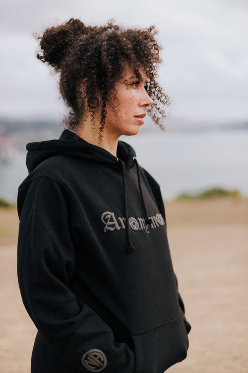 Anonymous/ Pullover Hoodie/ Black