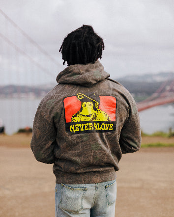Never Alone / Heavy Weight Hoodie / Darkwood Tree Camo