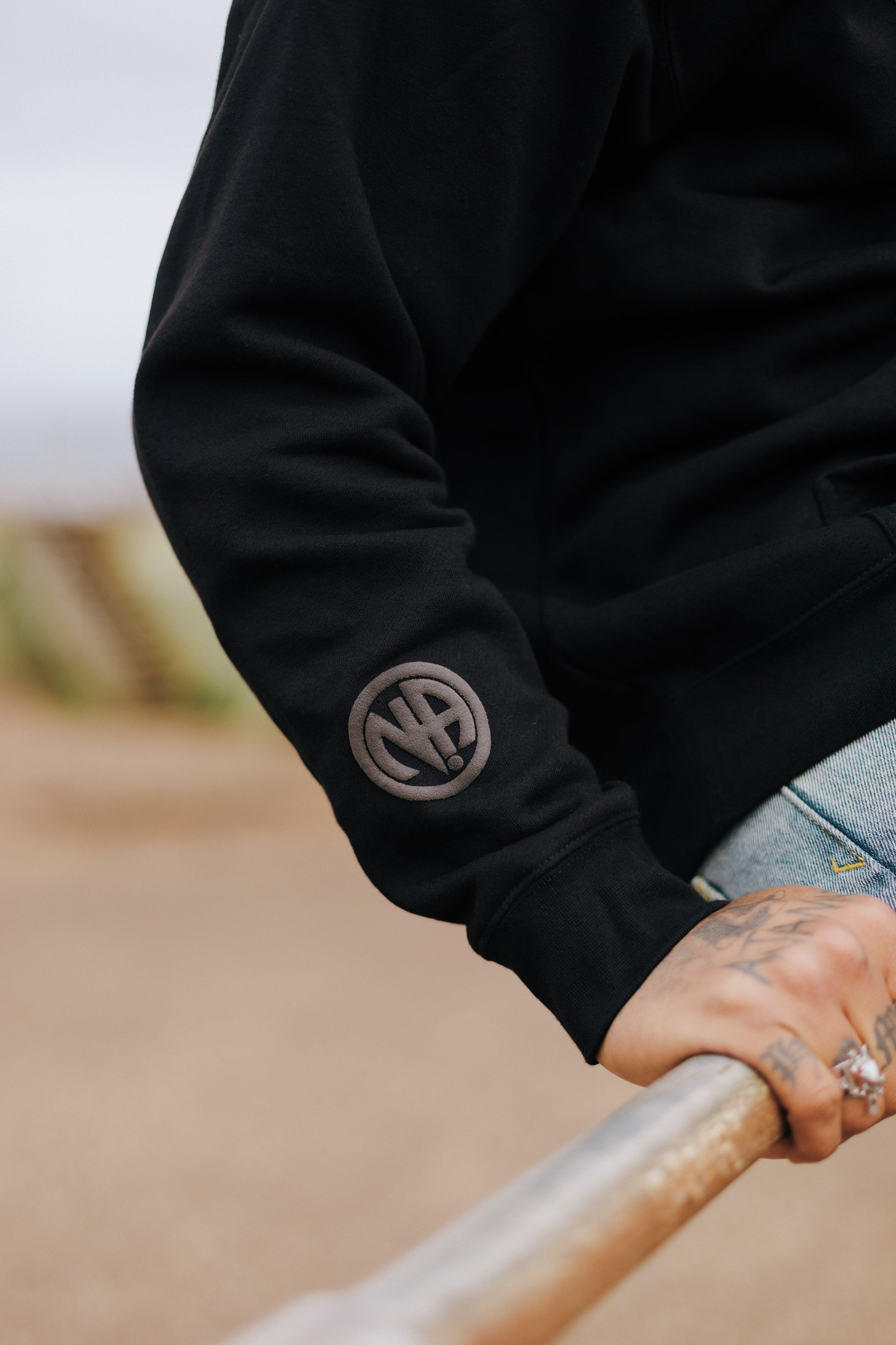 Anonymous/ Pullover Hoodie/ Black