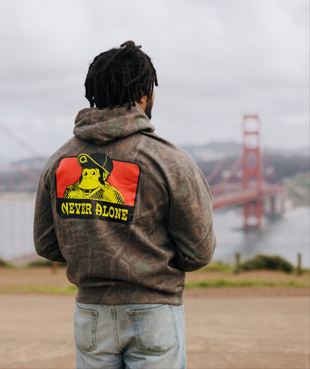 Never Alone / Heavy Weight Hoodie / Darkwood Tree Camo