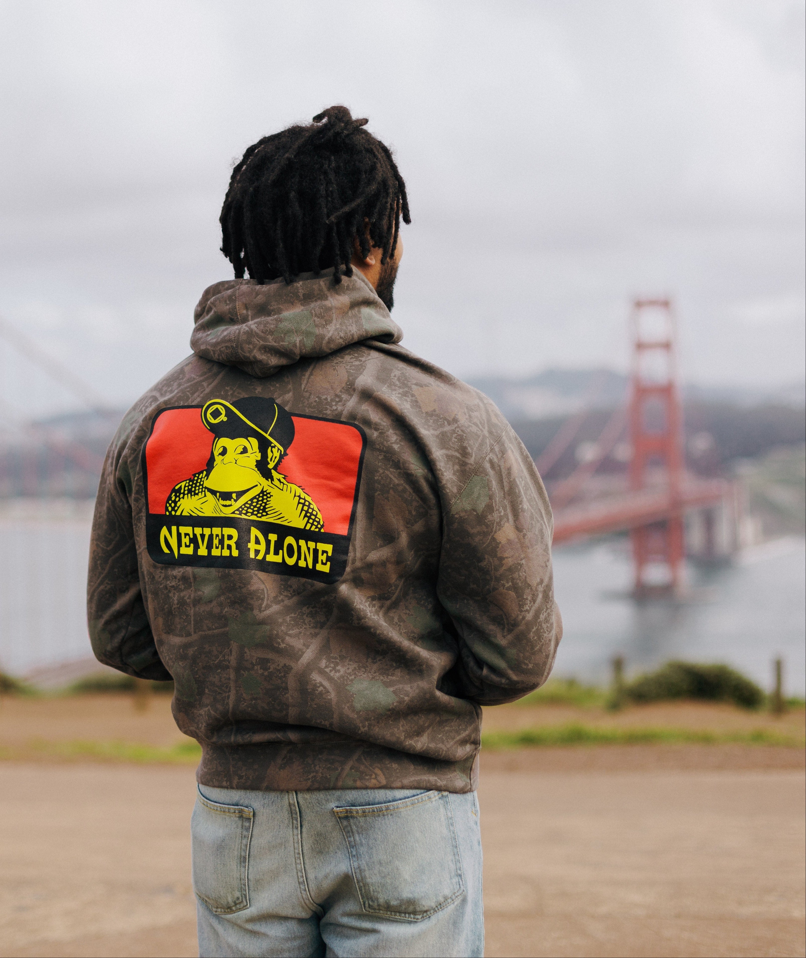 Never Alone / Heavy Weight Hoodie / Darkwood Tree Camo