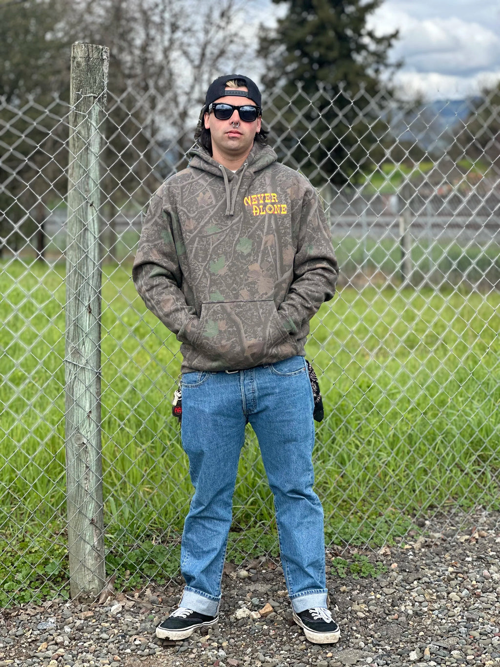 Never Alone / Heavy Weight Hoodie / Darkwood Tree Camo